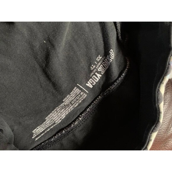 PINK yoga pants - Picture 6 of 6